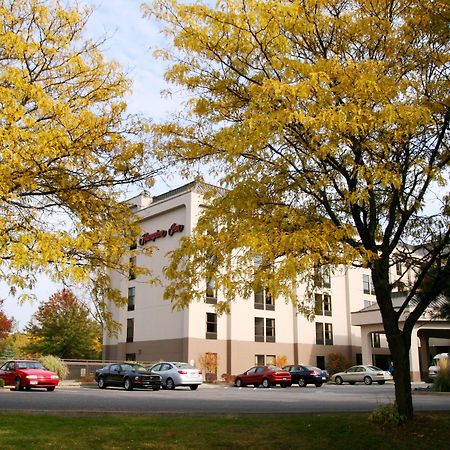 Hampton Inn Albany-Wolf Road Exterior photo