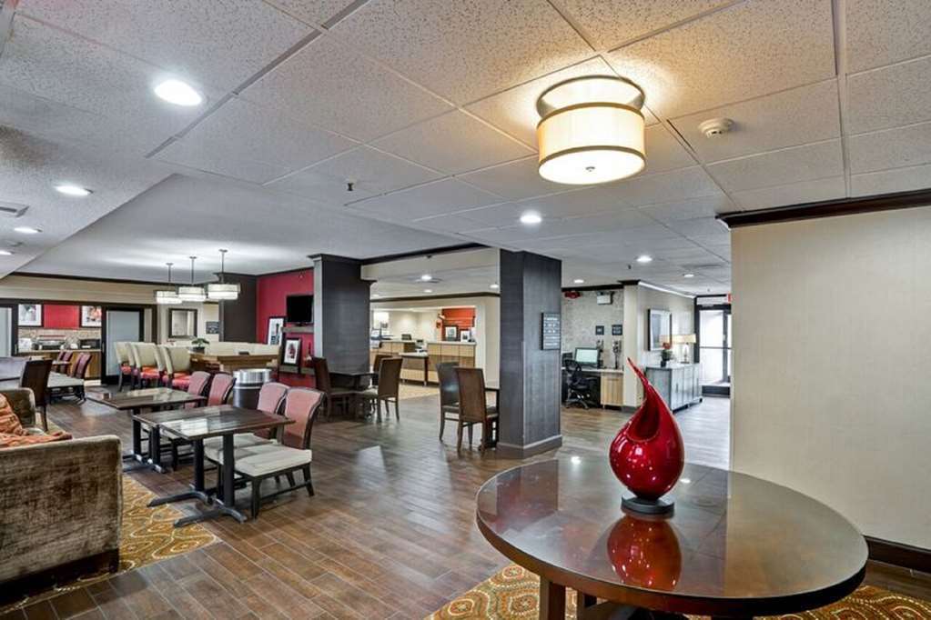 Hampton Inn Albany-Wolf Road Interior photo