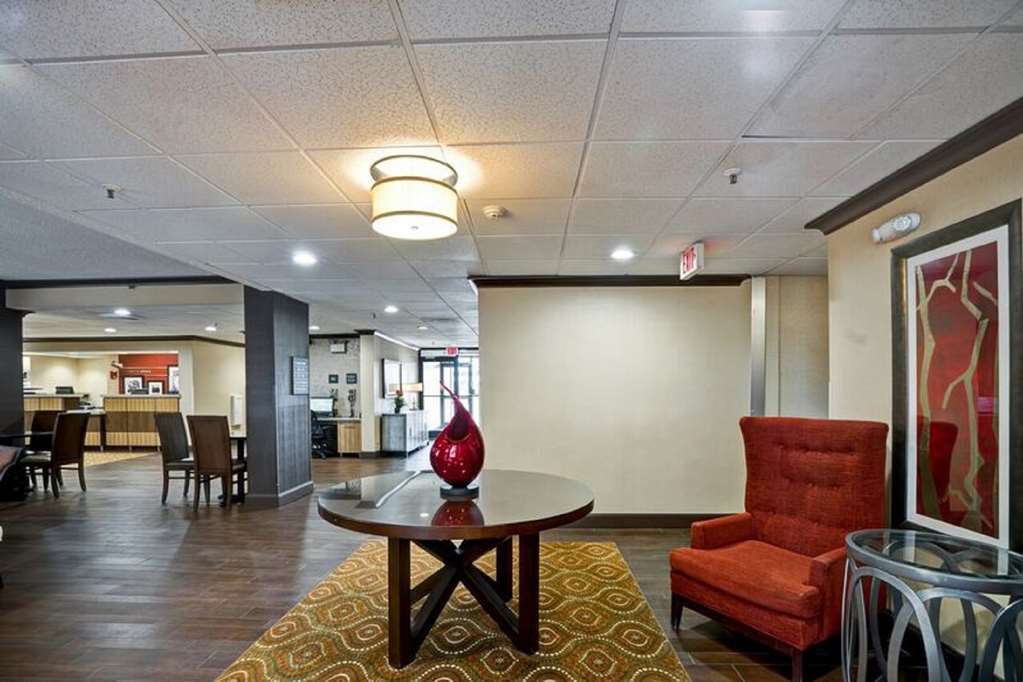 Hampton Inn Albany-Wolf Road Interior photo