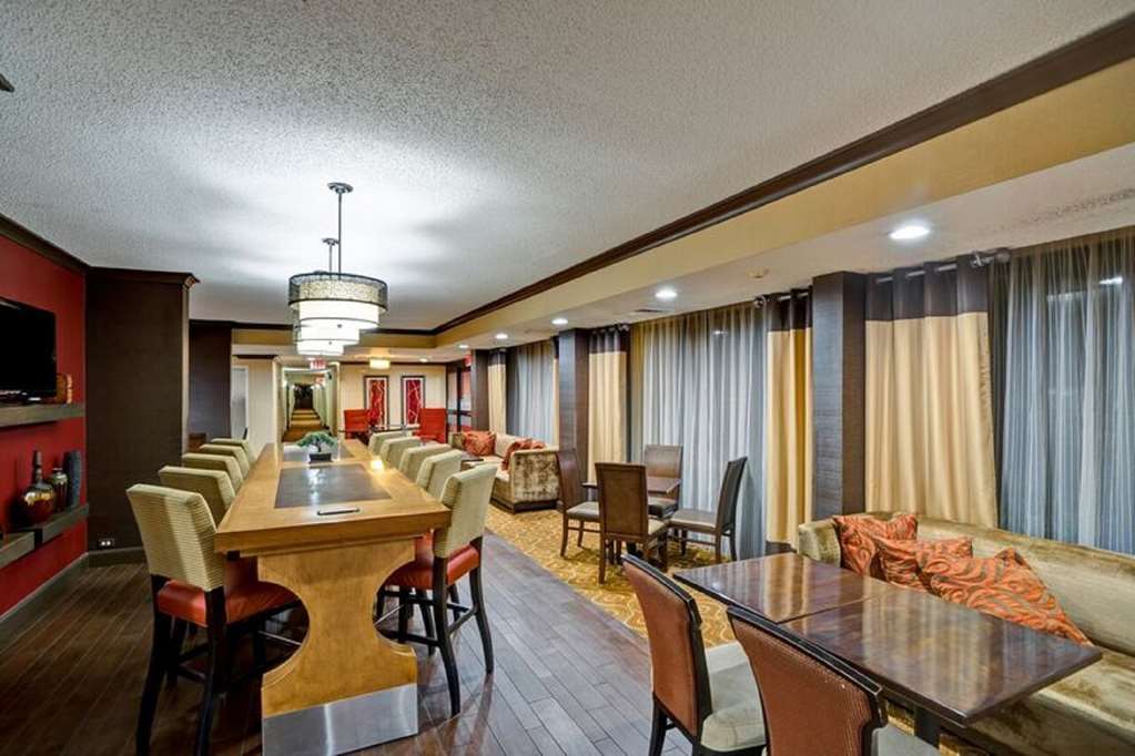 Hampton Inn Albany-Wolf Road Restaurant photo